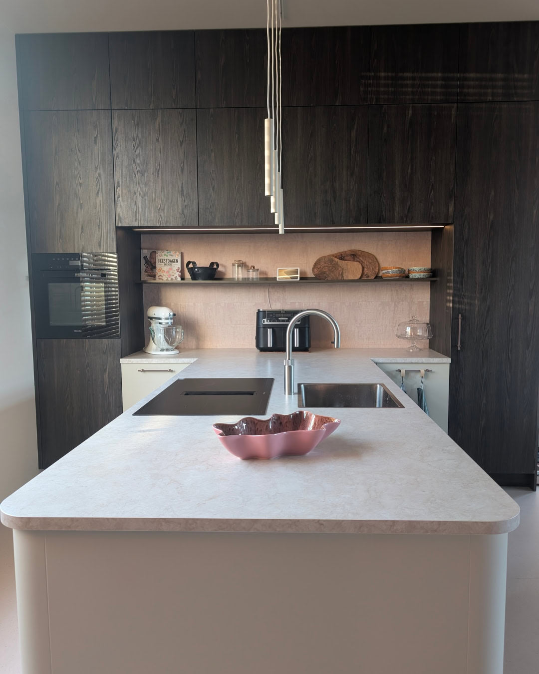 Wandplank op maat in brons