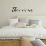 Metalen letters slaapkamer ‘This is us’